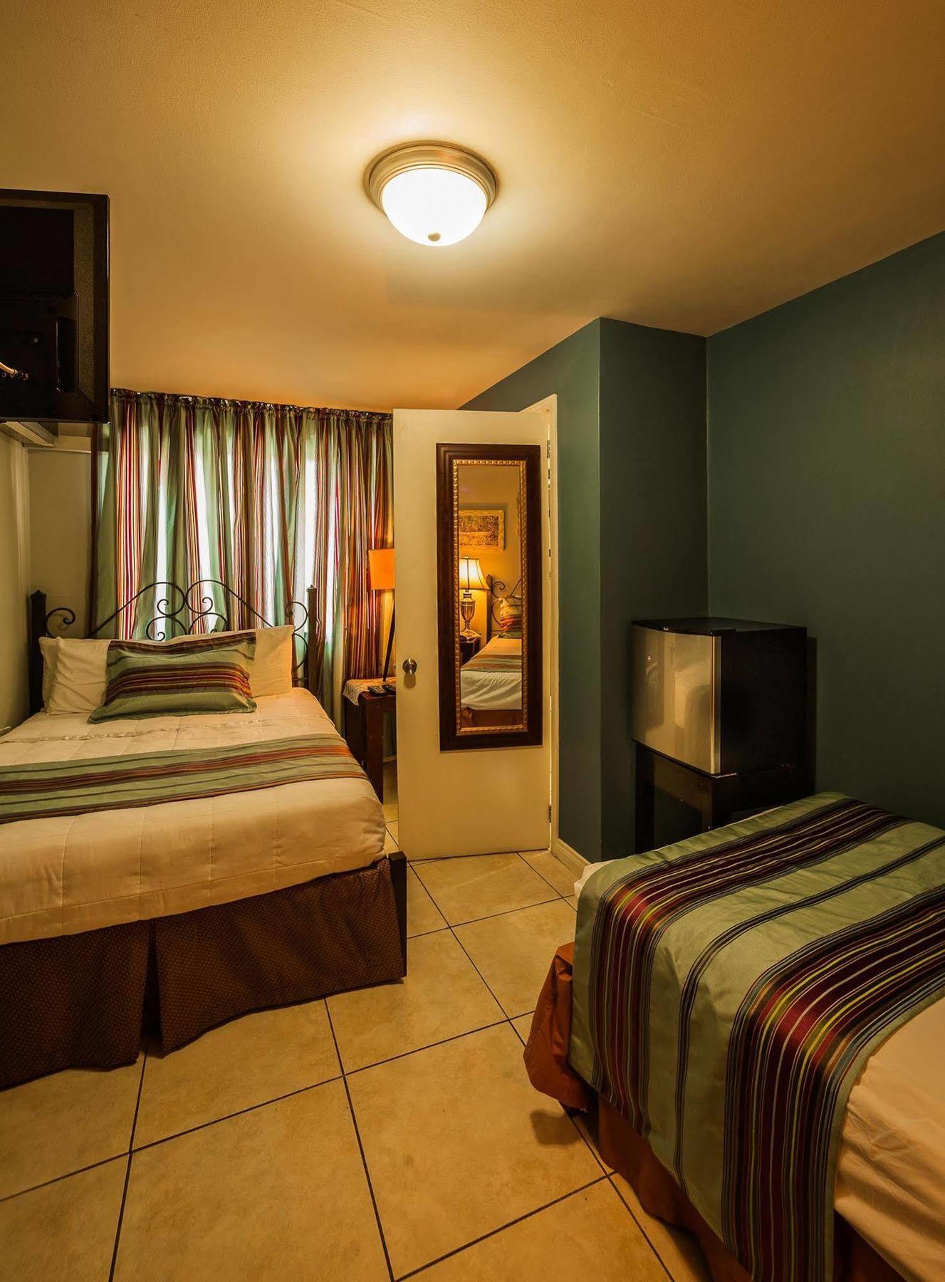 Inn At 87 Port of Spain Exterior foto